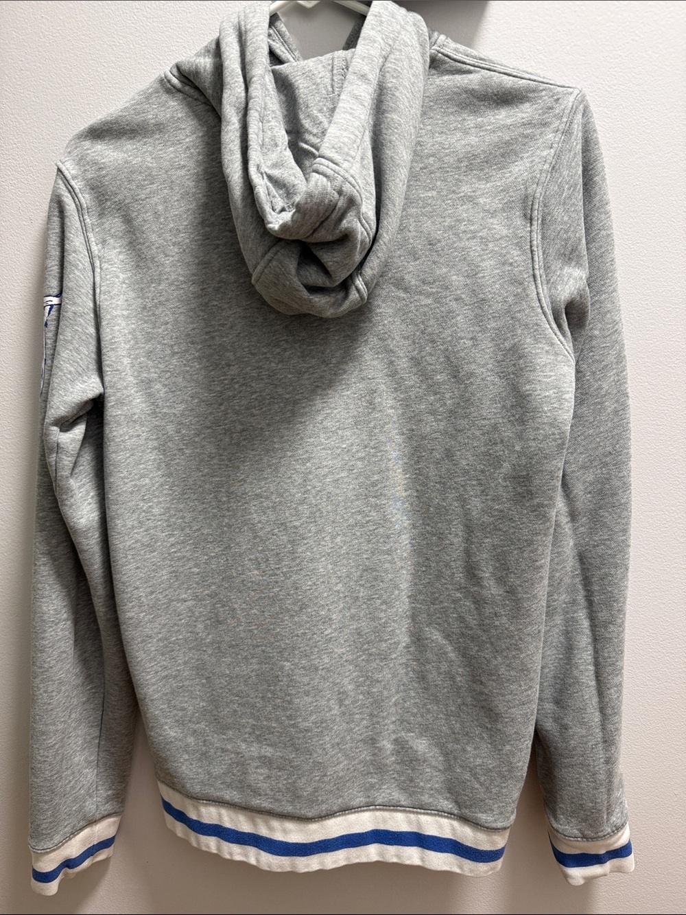 Nike Grey Crewneck Sweatshirt with Blue Accents - Picture 7 of 7